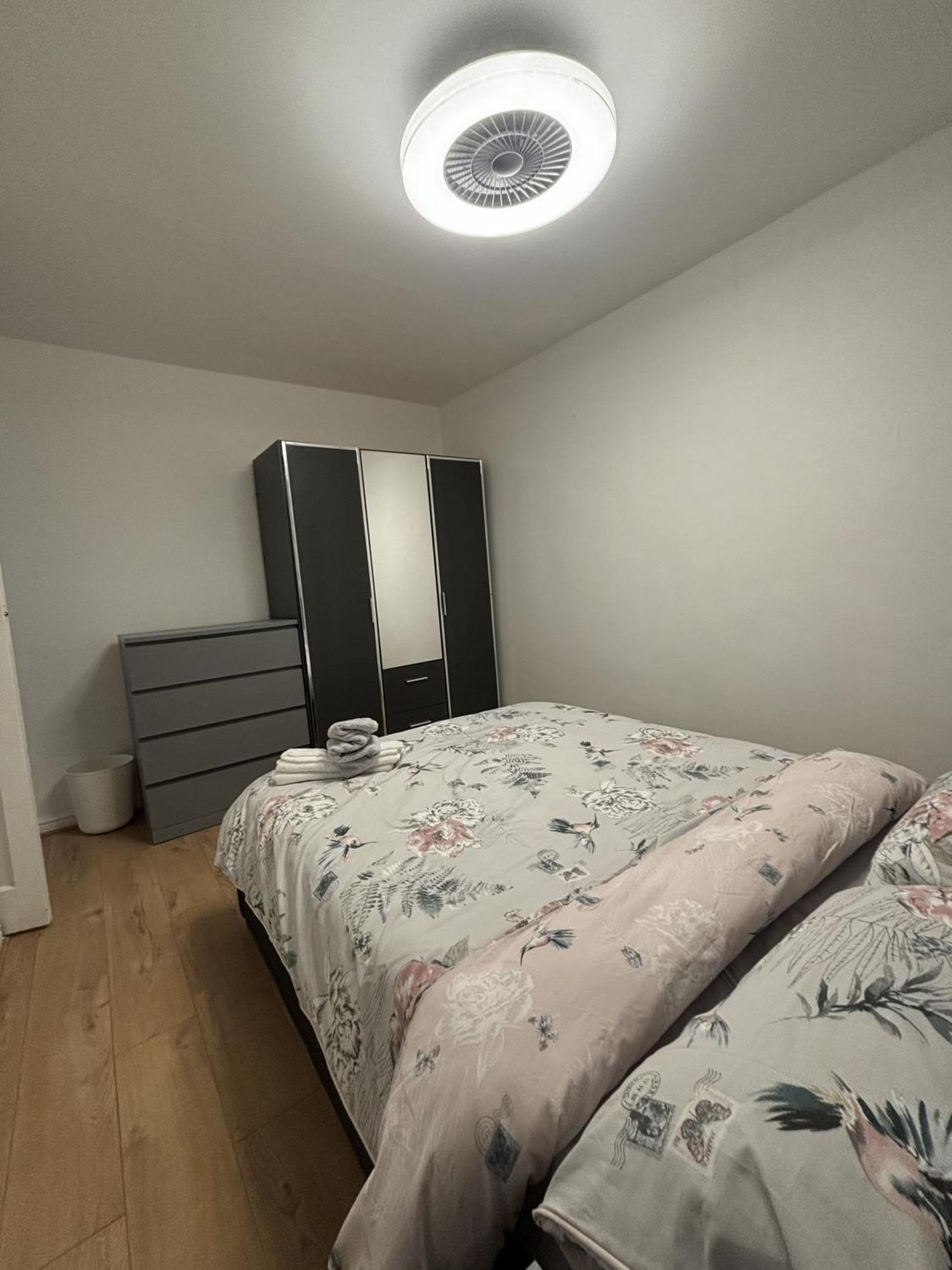 Charming And Cosy London Home, Garden, Parking & Family Fun Mitcham Exterior photo