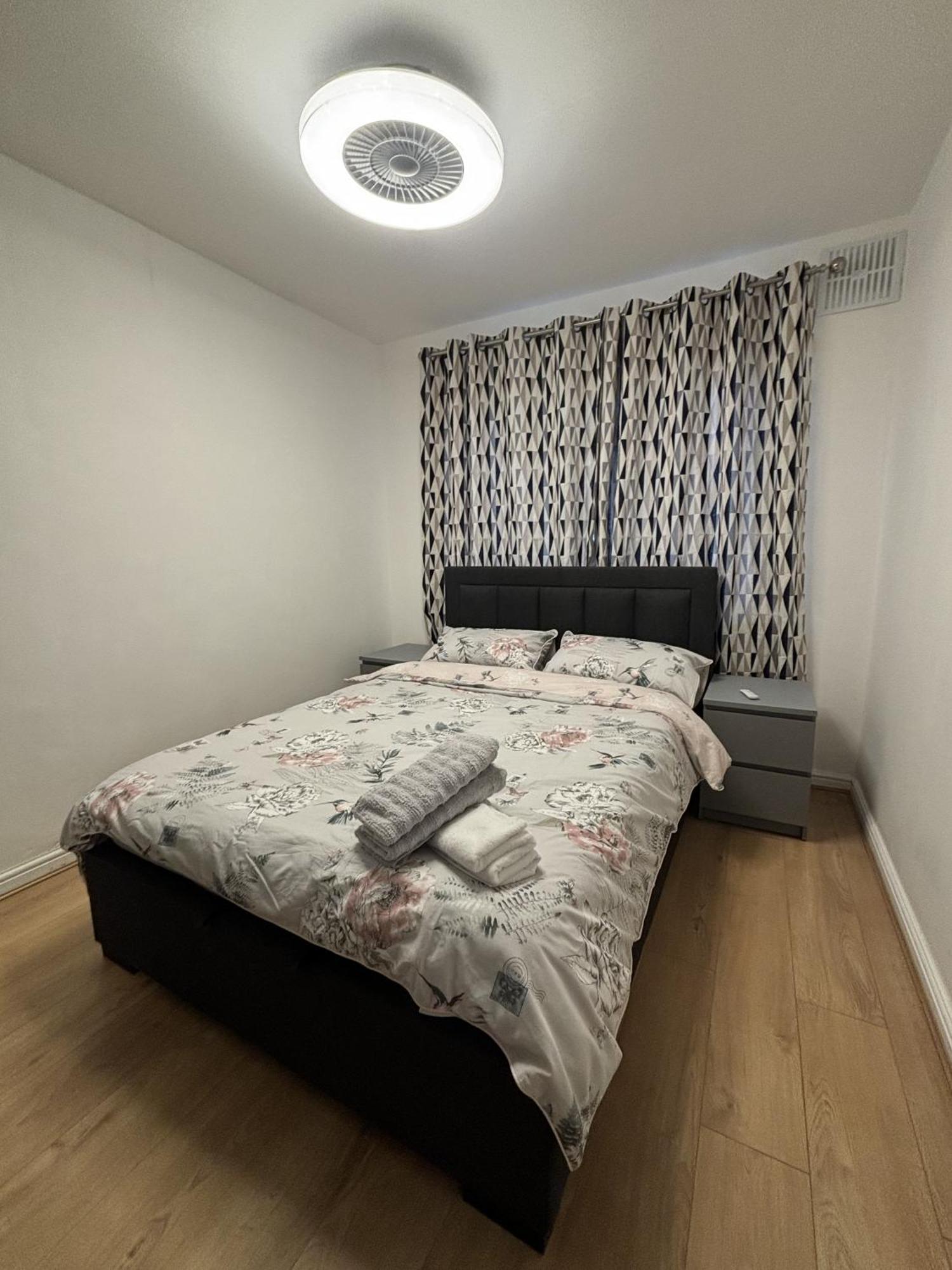Charming And Cosy London Home, Garden, Parking & Family Fun Mitcham Exterior photo